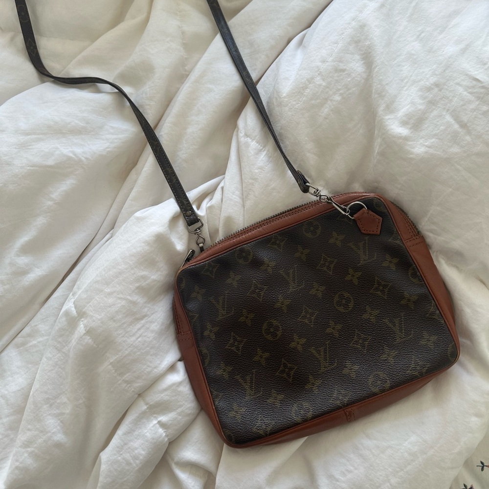 Vintage Louis Vuitton cross body